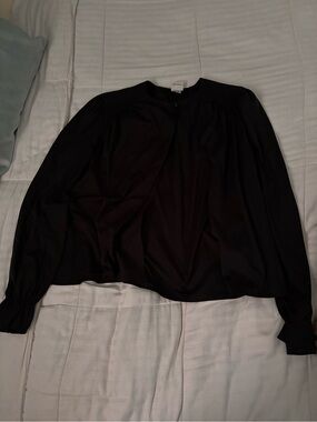 Vintage Women’s Black Long-Sleeve One Button Blouse  - Classic Crew Neck